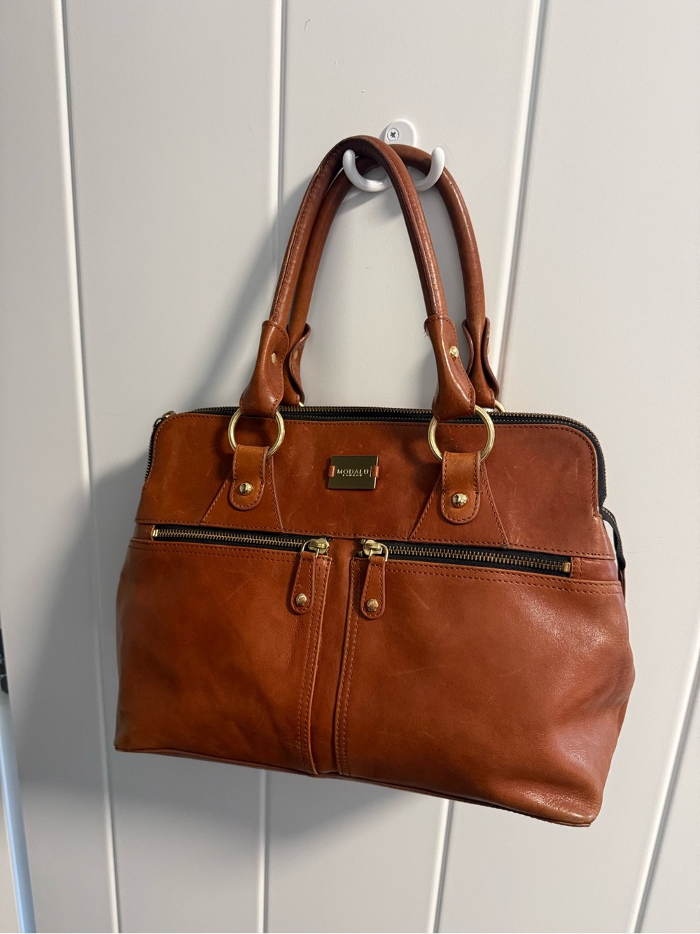 Modalu London - Pippa Leather Handbag in versatile Tan colour